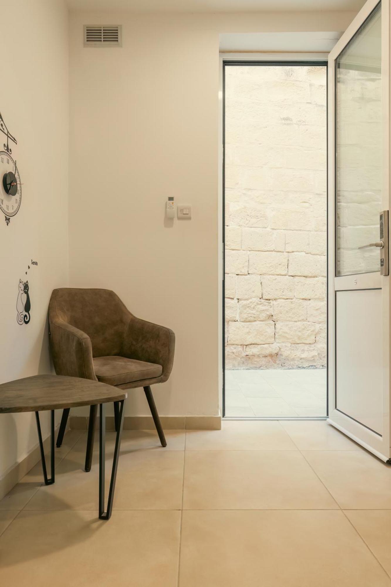 Sliema Central O'Clock B&B Malta Exterior foto