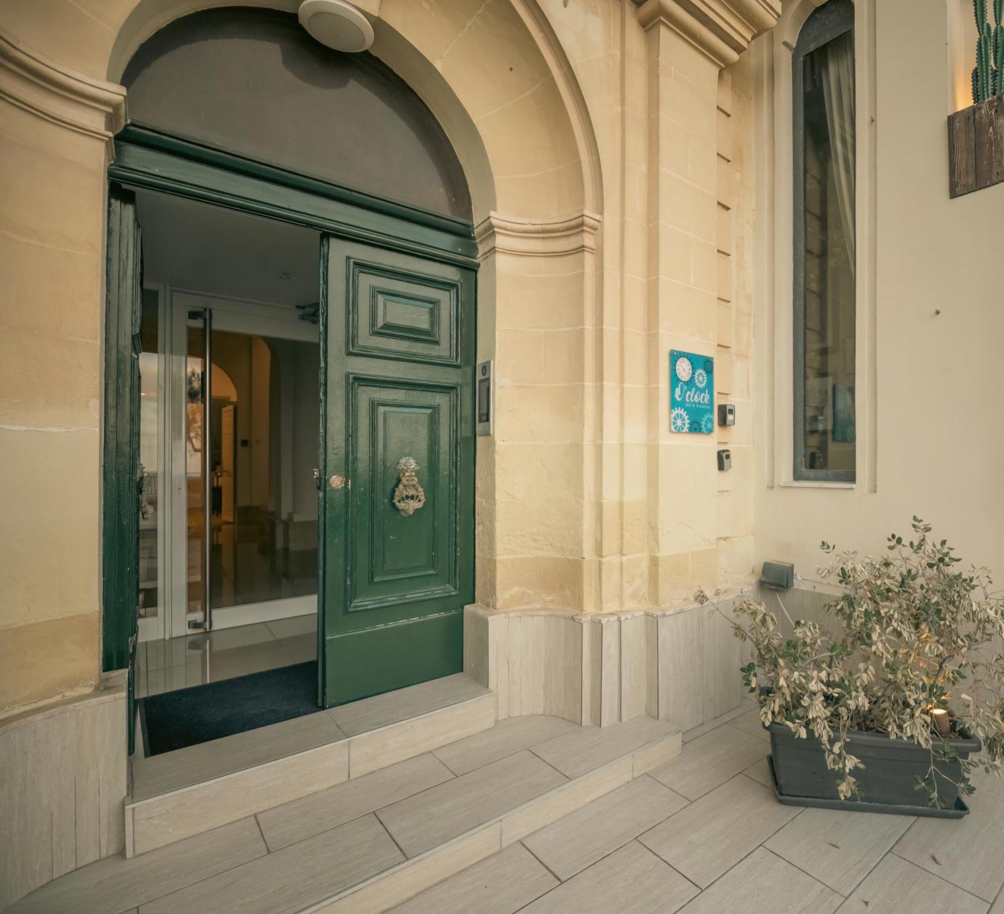 Sliema Central O'Clock B&B Malta Exterior foto